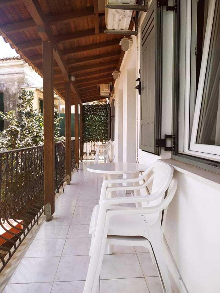 Pension Nikolas สเกียธอสทาวน์ ภายนอก รูปภาพ